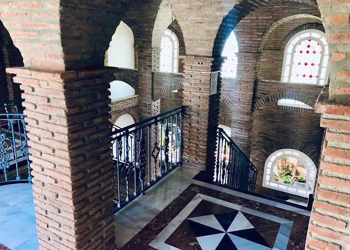 Luxury Puebla Aida With Golf & Sea View * 丰希罗拉