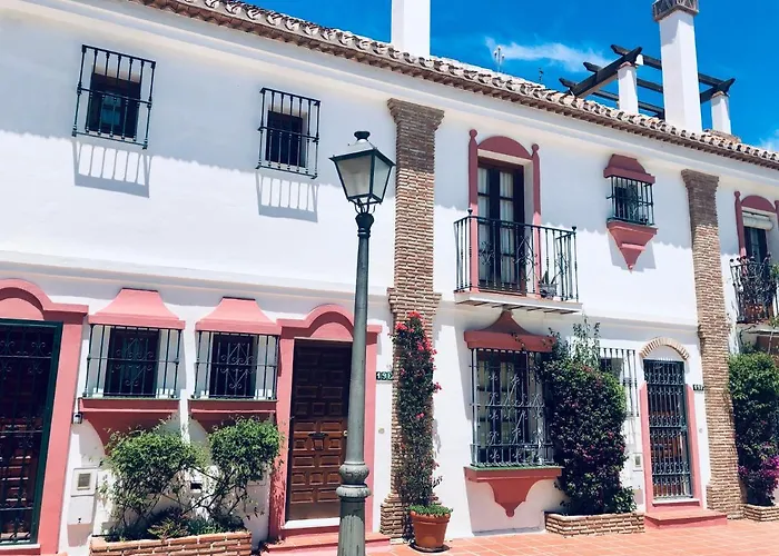 Luxury Puebla Aida With Golf & Sea View