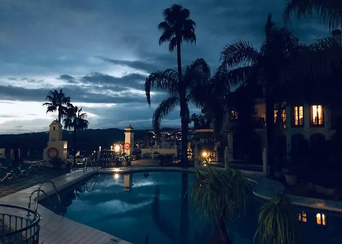 Luxury Puebla Aida With Golf & Sea View Фуэнхирола